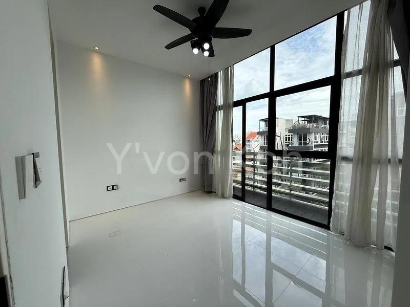 4 Bed Apartment (Condo) for Sale in  Cubik - Image 1